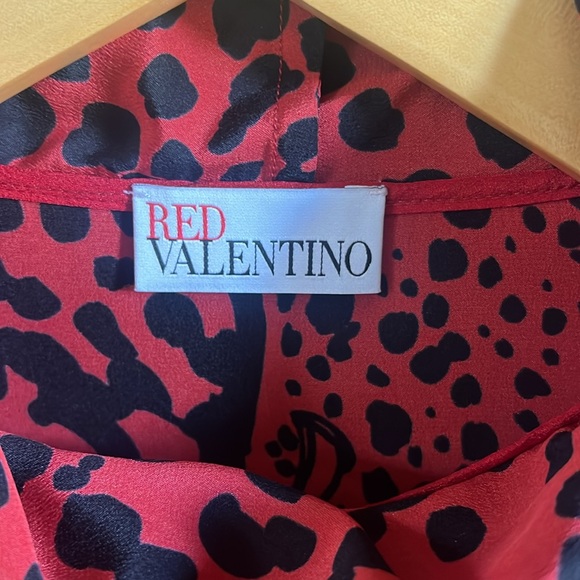 Red Valentino Silk Panther Blouse with Tie Italian size 46 - Picture 6 of 10